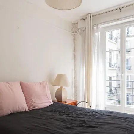 Calm And Bright Cocoon Paris